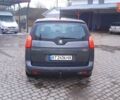 Сірий Пежо 5008, об'ємом двигуна 1.56 л та пробігом 262 тис. км за 7200 $, фото 3 на Automoto.ua
