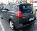 Серый Пежо 5008, объемом двигателя 1.6 л и пробегом 244 тыс. км за 6500 $, фото 3 на Automoto.ua