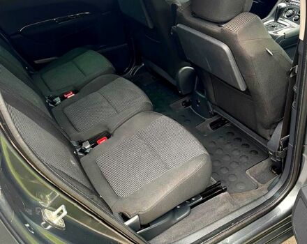 Сірий Пежо 5008, об'ємом двигуна 1.6 л та пробігом 235 тис. км за 7800 $, фото 9 на Automoto.ua