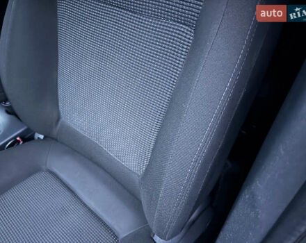 Сірий Пежо 5008, об'ємом двигуна 1.56 л та пробігом 227 тис. км за 6300 $, фото 38 на Automoto.ua