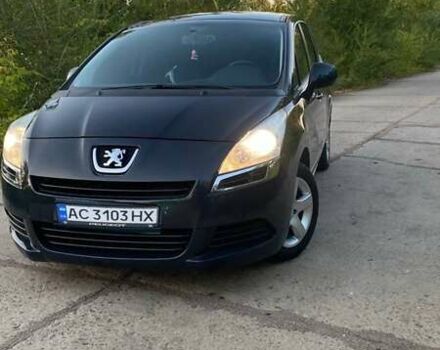 Серый Пежо 5008, объемом двигателя 1.56 л и пробегом 240 тыс. км за 8000 $, фото 1 на Automoto.ua