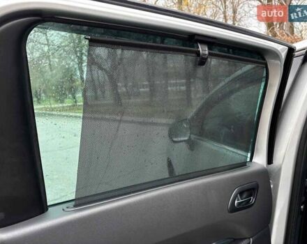 Серый Пежо 5008, объемом двигателя 1.6 л и пробегом 272 тыс. км за 7930 $, фото 24 на Automoto.ua