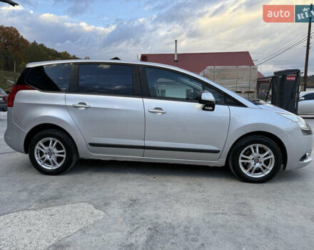 Серый Пежо 5008, объемом двигателя 1.56 л и пробегом 273 тыс. км за 7300 $, фото 11 на Automoto.ua