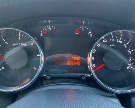 Серый Пежо 5008, объемом двигателя 2 л и пробегом 239 тыс. км за 7150 $, фото 23 на Automoto.ua