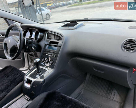 Серый Пежо 5008, объемом двигателя 1.56 л и пробегом 273 тыс. км за 7300 $, фото 16 на Automoto.ua