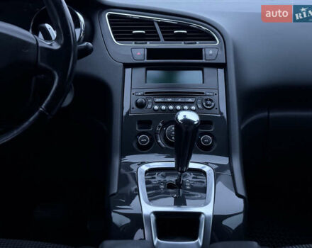 Сірий Пежо 5008, об'ємом двигуна 1.56 л та пробігом 227 тис. км за 6300 $, фото 32 на Automoto.ua