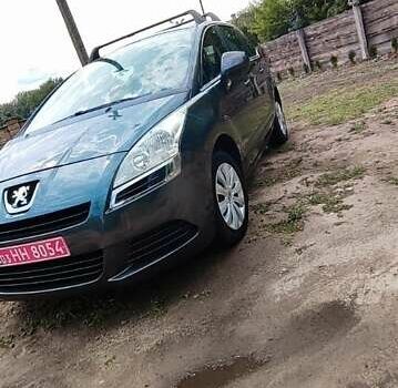 Сірий Пежо 5008, об'ємом двигуна 1.56 л та пробігом 254 тис. км за 7450 $, фото 3 на Automoto.ua