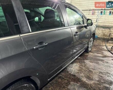 Серый Пежо 5008, объемом двигателя 1.6 л и пробегом 179 тыс. км за 6500 $, фото 4 на Automoto.ua