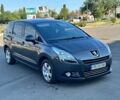 Серый Пежо 5008, объемом двигателя 1.6 л и пробегом 215 тыс. км за 7000 $, фото 8 на Automoto.ua