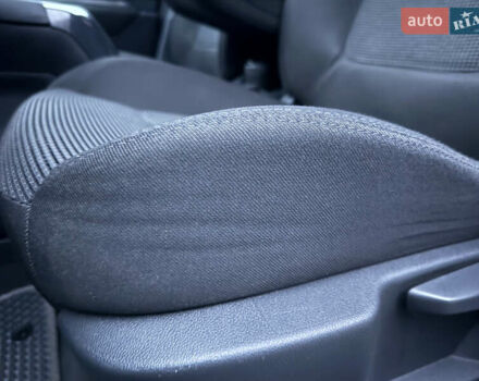 Сірий Пежо 5008, об'ємом двигуна 1.56 л та пробігом 227 тис. км за 6300 $, фото 39 на Automoto.ua