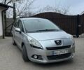 Сірий Пежо 5008, об'ємом двигуна 1.6 л та пробігом 273 тис. км за 8400 $, фото 1 на Automoto.ua