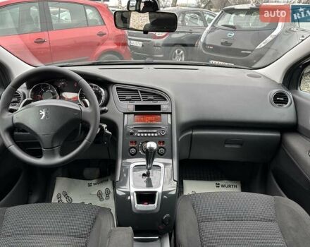 Серый Пежо 5008, объемом двигателя 1.6 л и пробегом 280 тыс. км за 7800 $, фото 5 на Automoto.ua