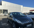 Сірий Пежо 5008, об'ємом двигуна 1.6 л та пробігом 228 тис. км за 5500 $, фото 1 на Automoto.ua