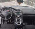 Серый Пежо 5008, объемом двигателя 1.6 л и пробегом 280 тыс. км за 6990 $, фото 13 на Automoto.ua