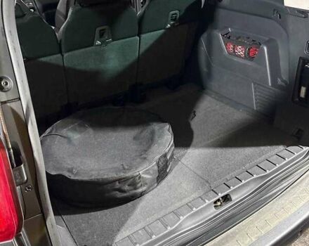 Серый Пежо 5008, объемом двигателя 1.6 л и пробегом 179 тыс. км за 6500 $, фото 18 на Automoto.ua