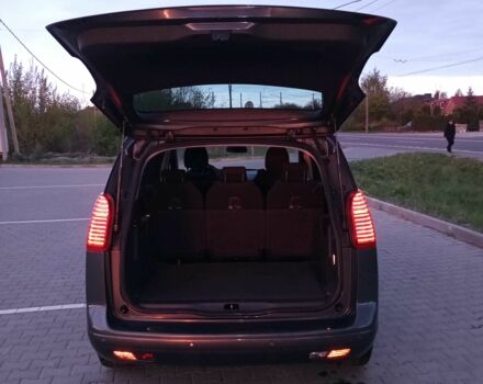 Серый Пежо 5008, объемом двигателя 1.6 л и пробегом 200 тыс. км за 6200 $, фото 1 на Automoto.ua