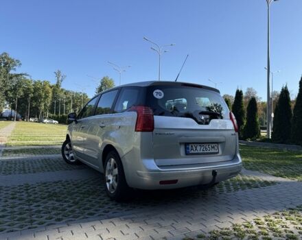 Сірий Пежо 5008, об'ємом двигуна 1.6 л та пробігом 252 тис. км за 7300 $, фото 5 на Automoto.ua