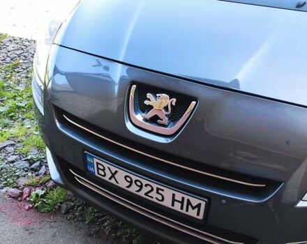 Серый Пежо 5008, объемом двигателя 2 л и пробегом 225 тыс. км за 9594 $, фото 16 на Automoto.ua