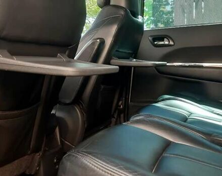 Серый Пежо 5008, объемом двигателя 1.56 л и пробегом 240 тыс. км за 7999 $, фото 1 на Automoto.ua