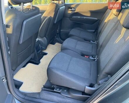 Сірий Пежо 5008, об'ємом двигуна 1.6 л та пробігом 278 тис. км за 7500 $, фото 9 на Automoto.ua