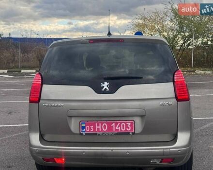 Пежо 5008 2010 в Ровно на Automoto.ua Серый Пежо 5008, объемом двигателя 2 л и пробегом 176 тыс. км за 9700 $, фото 16 на Automoto.ua