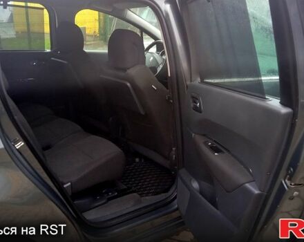 Сірий Пежо 5008, об'ємом двигуна 1.6 л та пробігом 262 тис. км за 7200 $, фото 9 на Automoto.ua