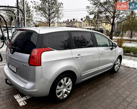 Серый Пежо 5008, объемом двигателя 1.6 л и пробегом 237 тыс. км за 5900 $, фото 3 на Automoto.ua