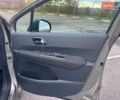 Пежо 5008 2010 в Ровно на Automoto.ua Серый Пежо 5008, объемом двигателя 2 л и пробегом 176 тыс. км за 9700 $, фото 19 на Automoto.ua