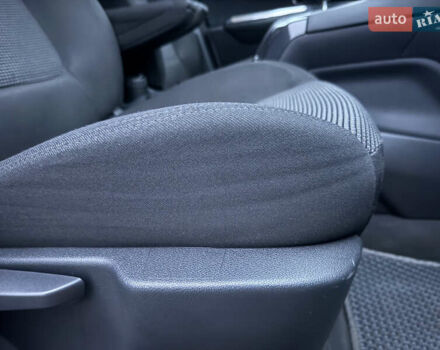 Сірий Пежо 5008, об'ємом двигуна 1.56 л та пробігом 227 тис. км за 6300 $, фото 48 на Automoto.ua