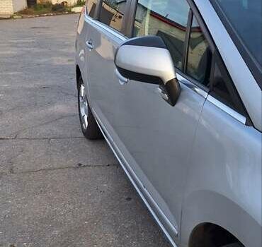 Серый Пежо 5008, объемом двигателя 1.6 л и пробегом 214 тыс. км за 6999 $, фото 14 на Automoto.ua