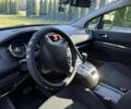 Сірий Пежо 5008, об'ємом двигуна 1.6 л та пробігом 252 тис. км за 7300 $, фото 9 на Automoto.ua