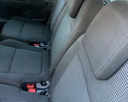 Серый Пежо 5008, объемом двигателя 2 л и пробегом 239 тыс. км за 7150 $, фото 27 на Automoto.ua