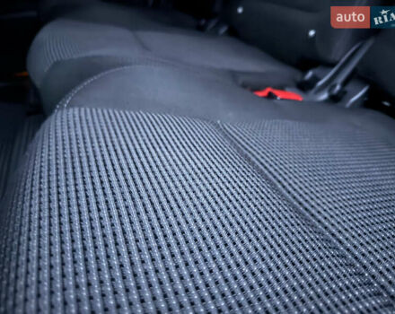 Сірий Пежо 5008, об'ємом двигуна 1.56 л та пробігом 227 тис. км за 6300 $, фото 43 на Automoto.ua