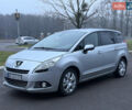 Сірий Пежо 5008, об'ємом двигуна 1.56 л та пробігом 227 тис. км за 6300 $, фото 2 на Automoto.ua
