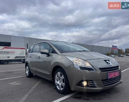 Пежо 5008 2010 в Ровно на Automoto.ua Серый Пежо 5008, объемом двигателя 2 л и пробегом 176 тыс. км за 9700 $, фото 2 на Automoto.ua