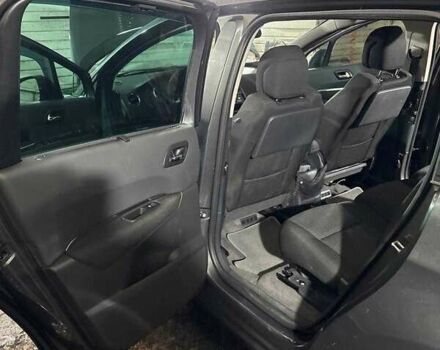 Серый Пежо 5008, объемом двигателя 1.6 л и пробегом 179 тыс. км за 6500 $, фото 16 на Automoto.ua