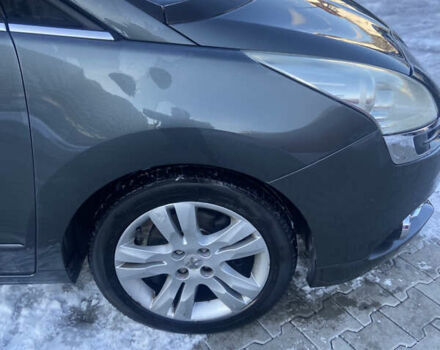 Серый Пежо 5008, объемом двигателя 1.6 л и пробегом 191 тыс. км за 7850 $, фото 4 на Automoto.ua