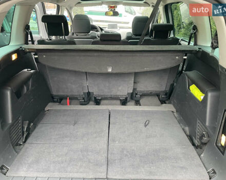 Серый Пежо 5008, объемом двигателя 2 л и пробегом 218 тыс. км за 8600 $, фото 30 на Automoto.ua