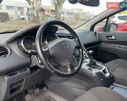 Серый Пежо 5008, объемом двигателя 1.6 л и пробегом 250 тыс. км за 6600 $, фото 9 на Automoto.ua