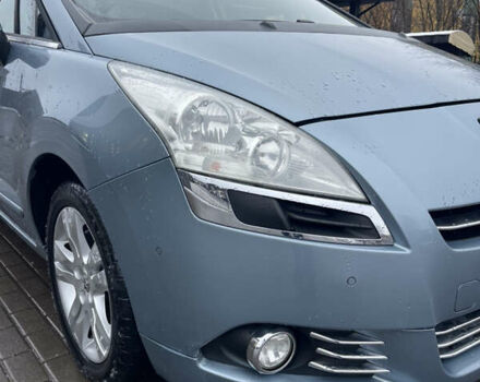 Серый Пежо 5008, объемом двигателя 1.6 л и пробегом 188 тыс. км за 6999 $, фото 6 на Automoto.ua