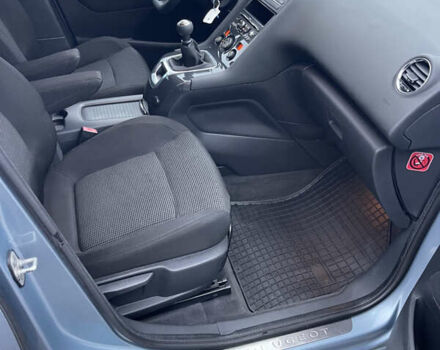 Серый Пежо 5008, объемом двигателя 1.6 л и пробегом 188 тыс. км за 6999 $, фото 20 на Automoto.ua