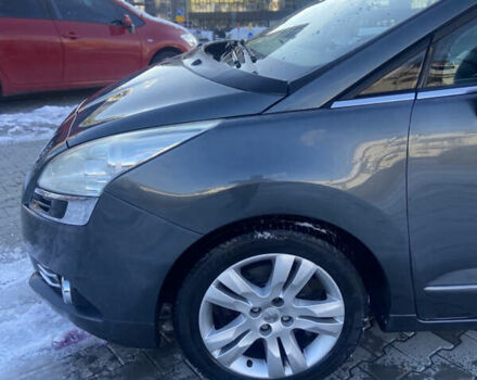 Серый Пежо 5008, объемом двигателя 1.6 л и пробегом 191 тыс. км за 7850 $, фото 14 на Automoto.ua