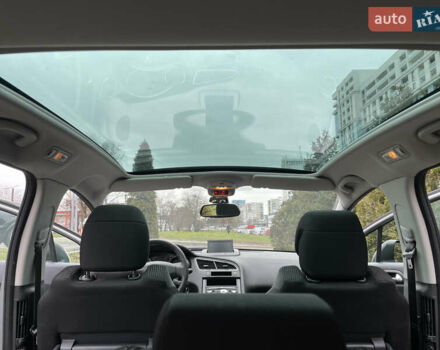 Серый Пежо 5008, объемом двигателя 2 л и пробегом 218 тыс. км за 8600 $, фото 17 на Automoto.ua