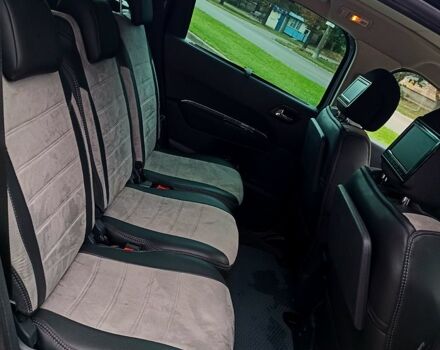 Серый Пежо 5008, объемом двигателя 1.6 л и пробегом 188 тыс. км за 7800 $, фото 5 на Automoto.ua