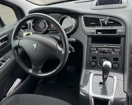 Серый Пежо 5008, объемом двигателя 1.56 л и пробегом 238 тыс. км за 6700 $, фото 10 на Automoto.ua