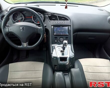 Серый Пежо 5008, объемом двигателя 1.6 л и пробегом 188 тыс. км за 7800 $, фото 3 на Automoto.ua
