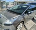 Серый Пежо 5008, объемом двигателя 2 л и пробегом 180 тыс. км за 13000 $, фото 1 на Automoto.ua