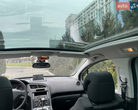 Серый Пежо 5008, объемом двигателя 2 л и пробегом 218 тыс. км за 8600 $, фото 31 на Automoto.ua