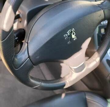 Серый Пежо 5008, объемом двигателя 1.6 л и пробегом 180 тыс. км за 8100 $, фото 11 на Automoto.ua