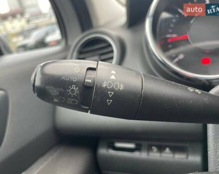 Серый Пежо 5008, объемом двигателя 2 л и пробегом 302 тыс. км за 8990 $, фото 18 на Automoto.ua